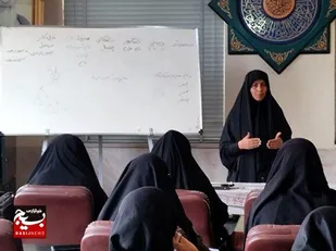مثبت سوژه
بانوی کارآفرین نجف آبادی که به جای دادن ماهی به کارآموزان خود ماهیگیری یاد می&zwnj;دهد
