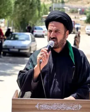 نماز جمعه قرارگاه تقوا و بصیرت است