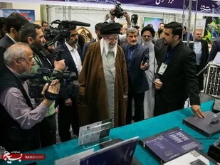 رهبر انقلاب در بازدید از  نمایشگاه &laquo;پیشگامان پیشرفت&raquo; بر ضرورت حمایت از بخش خصوصی تاکید کردند