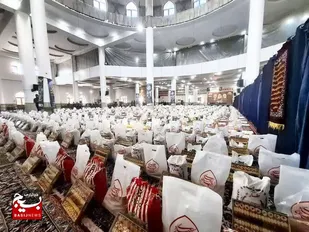 دو هزار بسته معیشتی رونق بخش ضیافت کریمانه جهادگران نظرآبادی