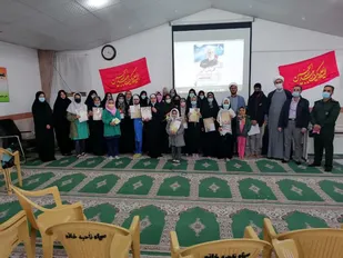تجلیل از دانش آموزان و بسیجیان برگزیده در پویش "قهرمان من" در ناحیه خاتم + عکس