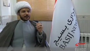راه اندازی کارگاه تولید کیف مدارس توسط طلاب بسیجی در استان مرکزی/ خدمت بی منت نقشه راه روحانیون و طلاب بسیجی در استان
