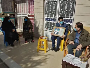 دیدار با مادر شهید قاری زاده در ابرکوه