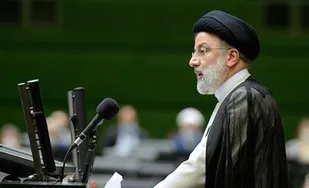 استقراض از بانک مرکزی خط قرمز بودجه ۱۴۰۱ است / هزینه&zwnj;های دولت قبل ما و مجلس را به زحمت انداخت