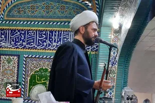 انقلاب شکوهمند اسلامی برگرفته از نهضت عاشورای امام حسین(ع) است