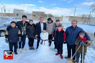 جشنواره آدم برفی در روستای سناج فامنین برگزار شد+تصاویر