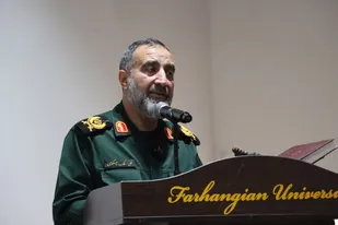 معلمی جهاد و معلم مجاهد است/  معلمان آینده سازان ایران اسلامی را تعلیم و تربیت می کنند