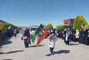 رژه با شکوه بانوان اصفهانی