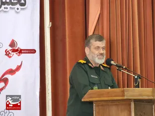 فرزندان شهداء صفحات زرین تاریخ انقلاب اسلامی ایران هستند