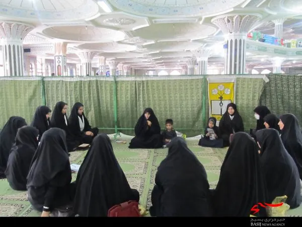 میقات صالحین به مناسبت هفته بسیج دانش آموزی در چهارمحال و بختیاری برگزار شد.