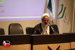 اساتید دانشگاه در محرم و صفر منطق عاشورا را زنده کنند