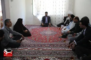 دیدار علمای اهل تسنن و تشیع با خانواده شهید محمد صدیق چوبدار