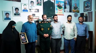 دیدار فرمانده لشکر ۱۰ سیدالشهدا (ع)، با خانواده&zwnj; شهدا استان البرز