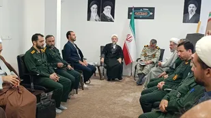دیدار فرمانده و مسوول نمایندگی ولی فقیه در سپاه صاحب الامر(عج) استان قزوین با امام جمعه قزوین