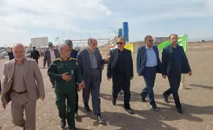 بازدید استاندار خراسان جنوبی از محل موزه استکبارستیزی و مسجد شکر در سالروز شکست آمریکا در صحرای طبس