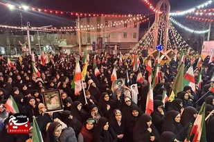 حضور حماسی مردم درگزین در حمایت از نیروهای مسلح و تجدید بیعت با آرمان&zwnj;های انقلاب+تصاویر