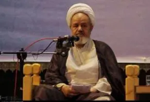 ادامه دهنده راه امام حسین(ع) آماده ایثار و شهادت است