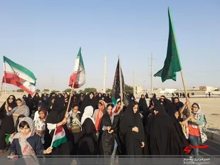 همایش پیاده روی خواهران بسیجی در دلوار