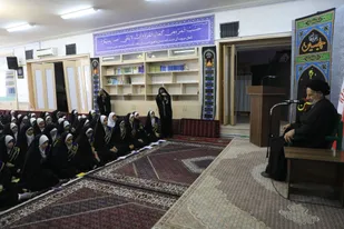 دیدار جمعی از فرماندهان واحدهای مقاومت بسیج دانش&zwnj;آموزی خراسان جنوبی با نماینده ولی فقیه در استان