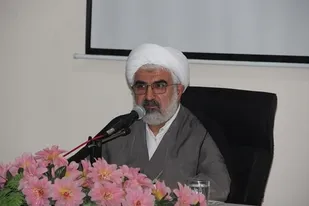 نیروی انتظامی برای محافظت از امنیت مردم عزیز سینه خود را سپر کرده