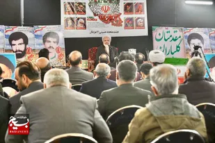 وحدت امام و امت، عامل شکست دشمن است