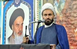 نیروهای انتظامی سنگر امنیت و راه گریز از خباثت دشمنان هستند