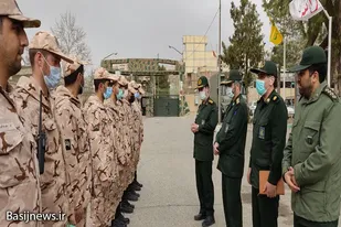 دیدار فرمانده سپاه ناحیه نهاوند به مناسبت روز جوان با سربازان