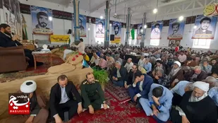 بزرگداشت ۱۵ شهید روستای حسین&zwnj;آباد شاهرود