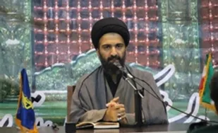 انقلاب اسلامی هدیه بزرگ امام خمینی(ره) به ملت ایران است