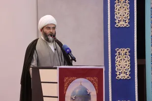 پرچم&zwnj;های سرخ یا لثارات الحسین باید بر فراز مساجد به اهتزاز درآید