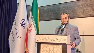 خدمت به جامعه فرهنگی و معلمان، وظیفه همه مسئولان است