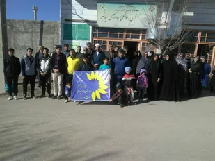 همایش پیاده روی خانواده در روستای میانبر
