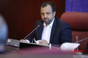 پیش نویس لایحه اصلاح قانون اصل ۴۴ به دولت ارائه شد