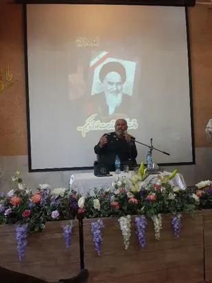 دانشجو چشم بیدار امت است