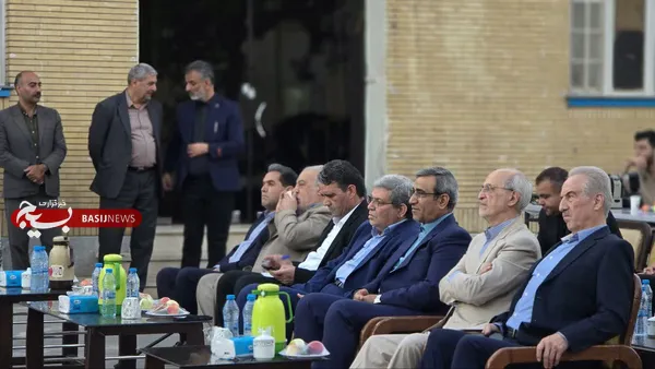 آیین توزیع ۳۰۰ ویلچر به دانش آموزان توانیاب خراسان رضوی
