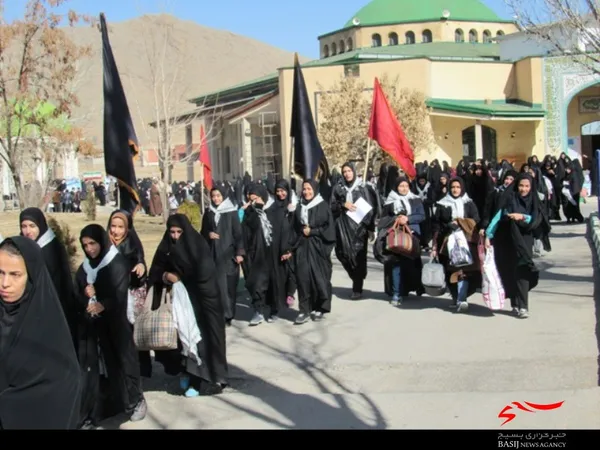 سومین کاروان راهیان نور دانشجویی استان چهارمحال و بختیاری به مناطق عملیاتی جنوب کشور اعزام شد ./عکس: سید مرتضی علوی