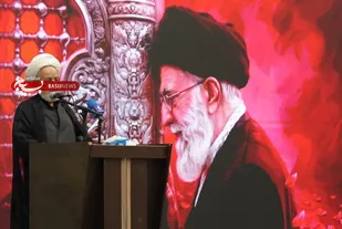 هر حرف یا نوشته&zwnj;ای که به وحدت حول محور رهبری ضربه بزند خیانت به اسلام است/حضور مردم در صحنه، مهم&zwnj;ترین عامل بازدارندگی در برابر توطئه&zwnj;هاست
