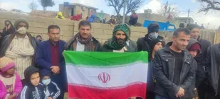 همایش پیاده روی به مناسبت  دهه مبارک فجر در روستای درغک