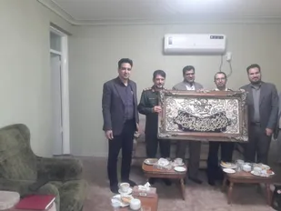تقدیر فرماندار شهرستان رودان  فرمانده ناحیه مقاومت بسیج سپاه رودان به مناسبت هفته دفاع مقدس