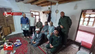 تجلیل از خانواده شهید نصراله دماوندی