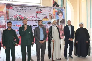 غبارروبي گلزار شهدا به&zwnj;مناسبت هفته دفاع مقدس در شهرستان دشتی