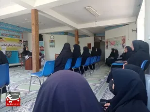 همایش خواهران بسیجی  شاغل ادارات در اردل