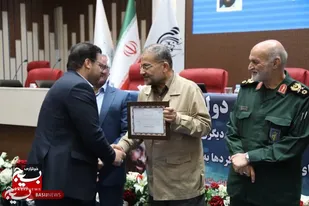 فرمانده قرارگاه جهادی و محرومیت&zwnj;زدایی سردار شهید حاج قاسم سلیمانی در مشهد معارفه شد