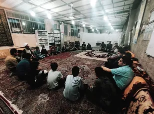 برگزاری هیئت هفتگی بسیجیان به منظور روشنگری و بصیرت افزایی