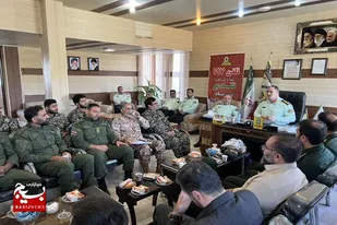 دیدار جمعی از بسیجیان حوزه مقاومت علی بن ابیطالب (ع) با فرمانده انتظامی ملایر