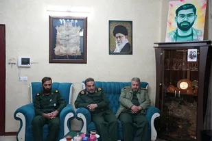 اگر انقلاب به سمت جلو حرکت می کند از قطرات خون شهداست