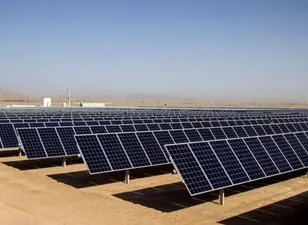 بیش از ۵۰۰۰ هکتار زمین ملی در استان سمنان به توسعه انرژی خورشیدی اختصاص یافت