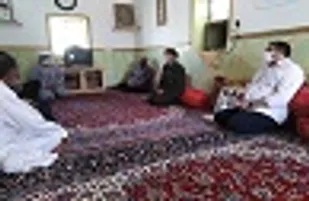 خانواده شهدا یادگاران دفاع مقدس هستند