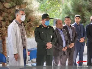 آئین تجلیل از زحمات کادر درمان در ساوجبلاغ برگزار شد