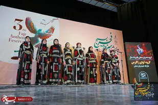 پایان سومین جشنواره سرود فجر بسیج لرستان با تجلیل از خانواده&zwnj;های دو شهید نوجوان